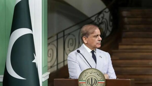 ببینید  شهباز شریف: رهبری آیت‌الله سید مجتبی خامنه‌ای امت را از مرحله حساس عبور داد