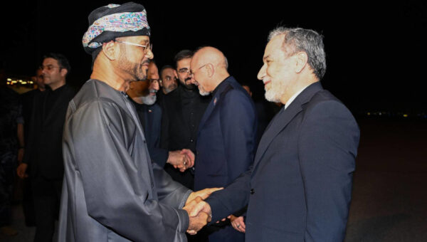 آیا عمان جا زد؟ / «عبور ترانزیت» بدون هزینه یعنی چه؟ / تحلیل اظهارات بدر البوسعیدی در مورد امتناع از دریافت عوارض عبور