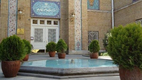 وزات خارجه صدور مجوز استفاده آمریکا از پایگاه‌های انگلیس علیه ایران را محکوم کرد