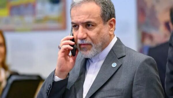 عراقچی: اوکراین اطمینان داد که حمله به شناور ایرانی غیرعمدی بوده‌است / باید خسارات وارد شده به طور کامل جبران شود