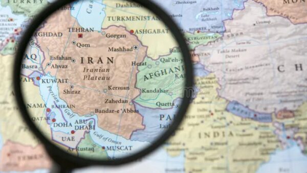 اندازه واقعی ایران، با اندازه‌ای که ما روی نقش می‌بینیم فرق دارد!