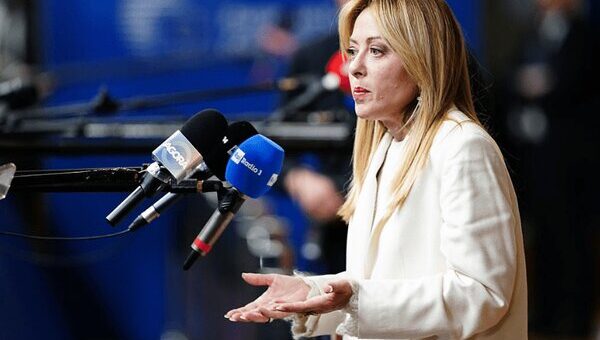 واکنش جورجیا ملونی به وضعیت اسپانیا: دست روی دست نخواهیم گذاشت