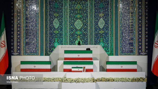 وداع ملت با رهبر/ بُهت و بغض مسئولان مراسم تشییع رهبر شهید + جدول