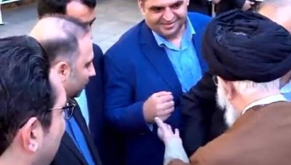 حسین رضازاده به زبان ترکی از رهبر شهید چه خواست؟