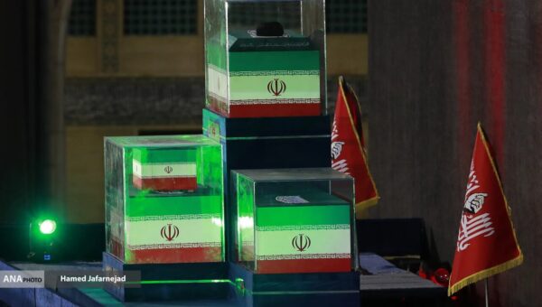 ببینید  آماده‌سازی جایگاه پیکر رهبر شهید در مسجد جمکران