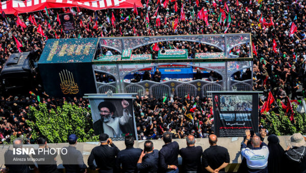 رئیس سازمان اورژانس کشور: تاکنون هیچ مورد فوتی در مراسم تشییع رهبر شهید ثبت نشده است