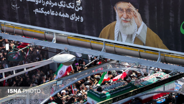 ببینید   لحظات پایانی تشییع رهبر شهید انقلاب در تهران