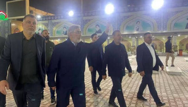 ببینید   حضور سردار قاآنی در فرودگاه نجف