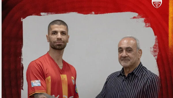 رسمی: هافبک پرسپولیس به فولاد پیوست