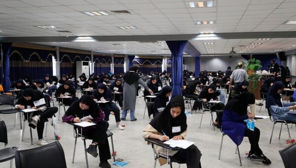 وضعیت برگزاری آزمون امتحان نهایی دانش‌آموزان در مناطق جنگی به روایت وزیر آموزش و پرورش