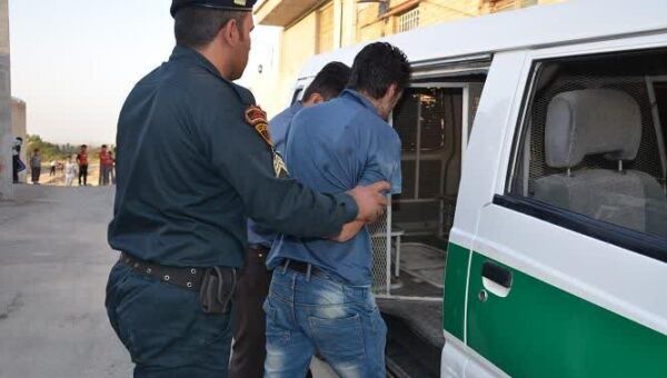 اعتراف سارق حرفه ای به ۲۰ فقره سرقت محتویات خودرو در کرمانشاه