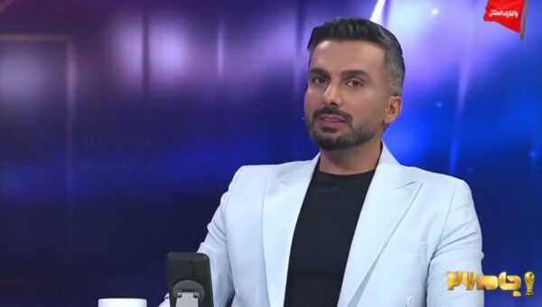 ببینید  واکنش تند میثاقی به استوری‌های غیرصمیمانه درباره میناب؛ هدف این جمله‌ها که بود؟