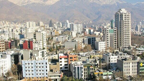 قیمت مسکن دو برابر شد؛ بخر و بفروش‌ها دست از کار کشیدند/ پیش‌بینی جدید مشاوران املاک از قیمت مسکن و اجاره‌ در ماه‌های آینده