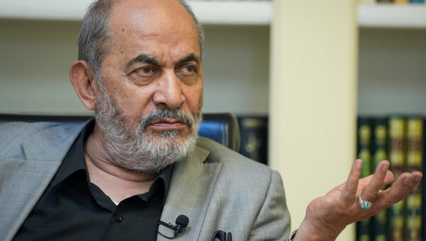 محسن رفیقدوست: هر نقطهای که از آن به ایران حمله شود هدف مشروع ما است؛ امارات، بحرین یا عمان و قطر…