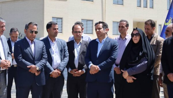 کلنگ احداث مجتمع فرهنگیان در شهرستان بافت به زمین زده شد
