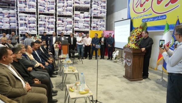 افتتاح کارخانه شیرخشک و کلنگ‌زنی واحد تولید الیاف پلی‌استر در میاندوآب