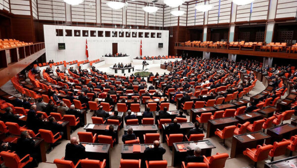 اردوغان این توافقنامه را با چه مجوزی امضا کرد؟/به یک بازیگر اصلی در محاصره علنی علیه ایران تبدیل شدیم/ آیا می‌خواهیم وارد جنگ با تهران شویم؟