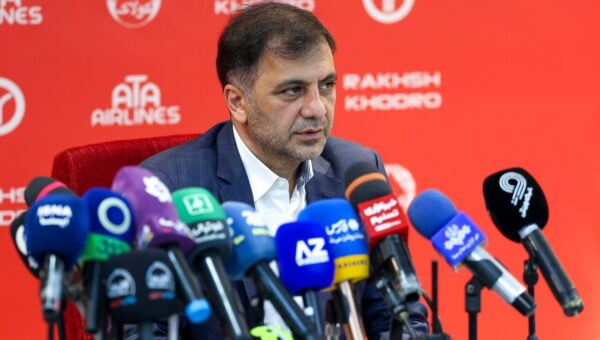 واکنش حجت کریمی به حضور نکونام در تراکتور؛ همکاری‌مان با ربیعی به جایی نمی‌رسید!