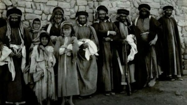 عکس/ یکی از قدیمی‌ترین تصاویر از ساکنان اهواز در ۱۵۵ سال قبل