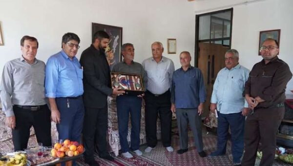 دیدار مسئولان مجتمع مس سرچشمه با خانواده شهید و جانبازان در رابر