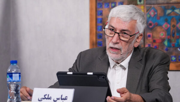 کتاب موسویان زیر تیغ نقد؛ عباس ملکی: نمی‌توان گفت اوباما همیشه سیاست تعامل داشت