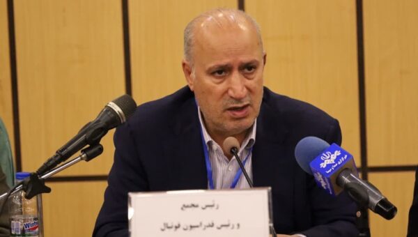 مهدی تاج، فوتبال ملی را تحقیر کرد، وزیر ورزش هنوز برای برکناری او دست دست می کند / لابد بعد از شکست تیم امید، ژست پیروز هم خواهد گرفت!