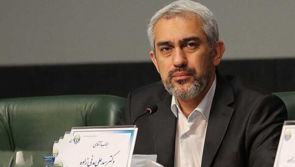 بررسی آماری کارنامه وزیر اقتصاد هم‌زمان با تلاش‌ها برای «استیضاح» او / منتقدان دولت تأثیر «جنگ» را سانسور می‌کنند + نمودار