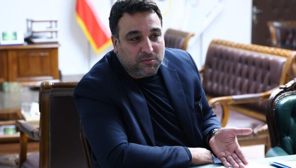 خبر مهم احسان حدادی؛ دوومیدانی کاران بازداشتی در راه ایران هستند