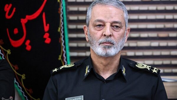نامه شهید موسوی به همسرش: اگر من حسینی باشم تو نیز باید زینبی باشی/ انتشار برای نخستین بار + تصویر