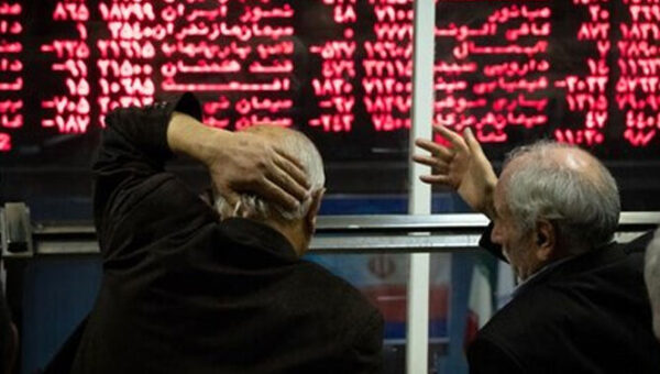 بورس عقب نشست/ شاخص کل ۳۶ هزار واحد ریخت/ موج فروش به بازار سهام رسید