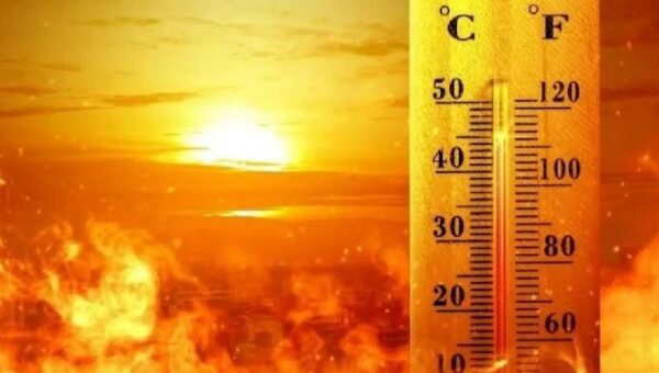 گرما دست از سر ایران برنمی‌دارد / دو استان در صدر گرم‌ترین نقاط جهان/ ۷ شهر در جمع داغ‌ ترین‌ها قرار گرفت