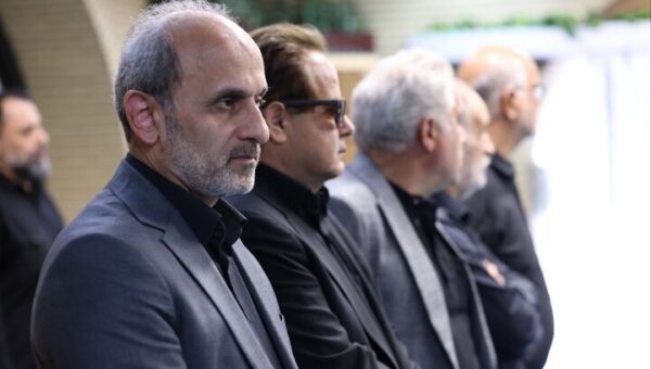 روزنامه اصولگرا: پلتفرمهای نمایش خانگی از پیمان جبلی راضی اند، چون مدیریتش بر صداوسیما به گونه ای است که مخاطب را به سمت نمایش خانگی سوق می دهد!