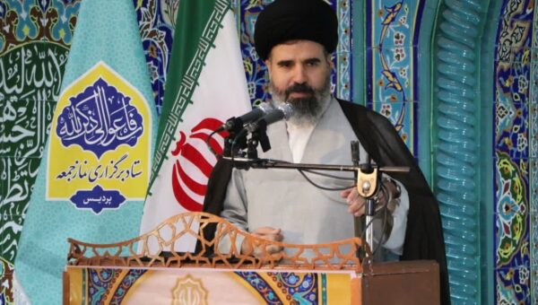 امام جمعه پردیس: خیابان باید میدان نقش‌آفرینی همه اقشار جامعه باشد