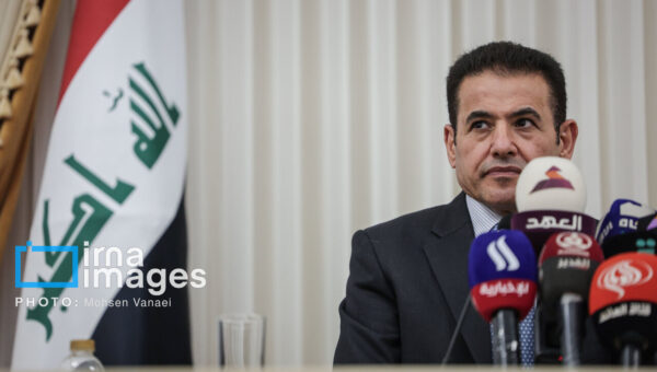 مشاور نخست وزیر عراق: آمریکا نیروهای خود را از اقلیم کردستان خارج میکند