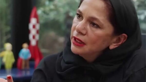 نسخه اقتصادی مستانه مهاجر برای مردم؛ سفر خارجی نروید