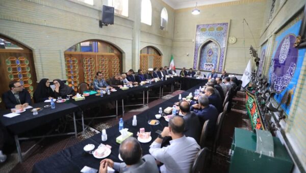 ضرب‌الاجل ۶ ماهه نایب‌رئیس مجلس برای تعیین تکلیف زمین‌های حسینیه اعظم زنجان