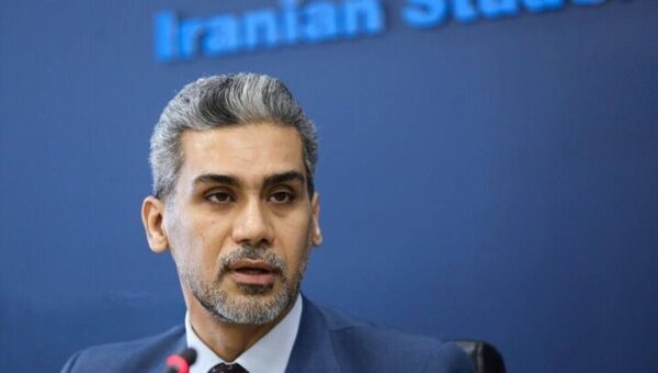 بغداد به رایزنی‌های خود برای عادی شدن پروازها میان عراق و ایران ادامه می‌دهد