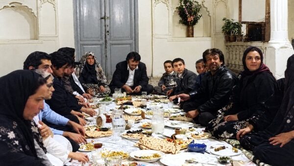 وقتی سفره آینه جامعه می‌شود؛ روایت غذا در سینمای ایران و جهان / از «مهمان مامان» و «مادر» تا «خرس» و راتاتویی