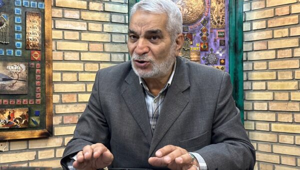 نماینده سابق مجلس: آن‌هایی که با نگاه اعتقادی پای نظام ایستاده‌اند نباید مسئولان را تضعیف کنند/ چندسال پیش از یک روحانی شکایت کردم و محکوم شد اما…