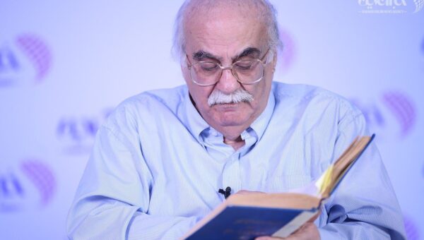 خسرو معتضد روی آنتن تلویزیون: منو حذف کنید؛ توی ۱۰ دقیقه نمی‌تونم چیزی بگم! + فیلم