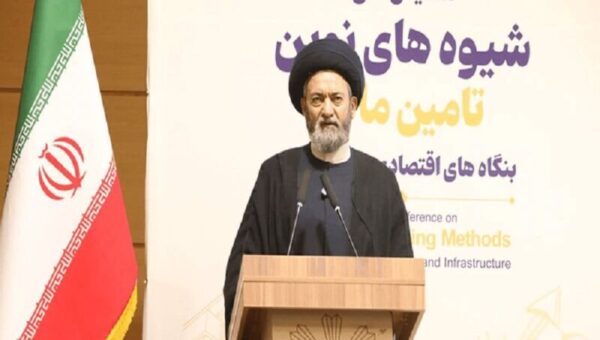 انتقاد امام جمعه اردبیل از تمرکز نقدینگی در تهران