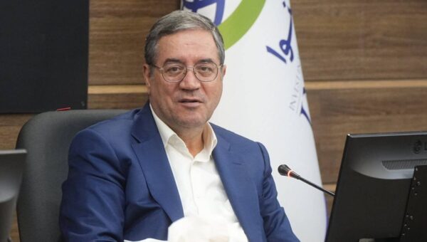 رضا رحمانی: نه وزیر می‌شوم نه به تهران می‌روم، هدفم توسعه آذربایجان‌غربی است